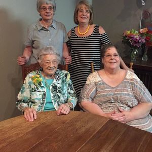 Meet your Posher, Patti